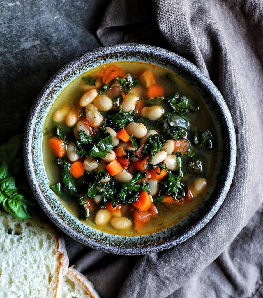 Kale and white bean soup