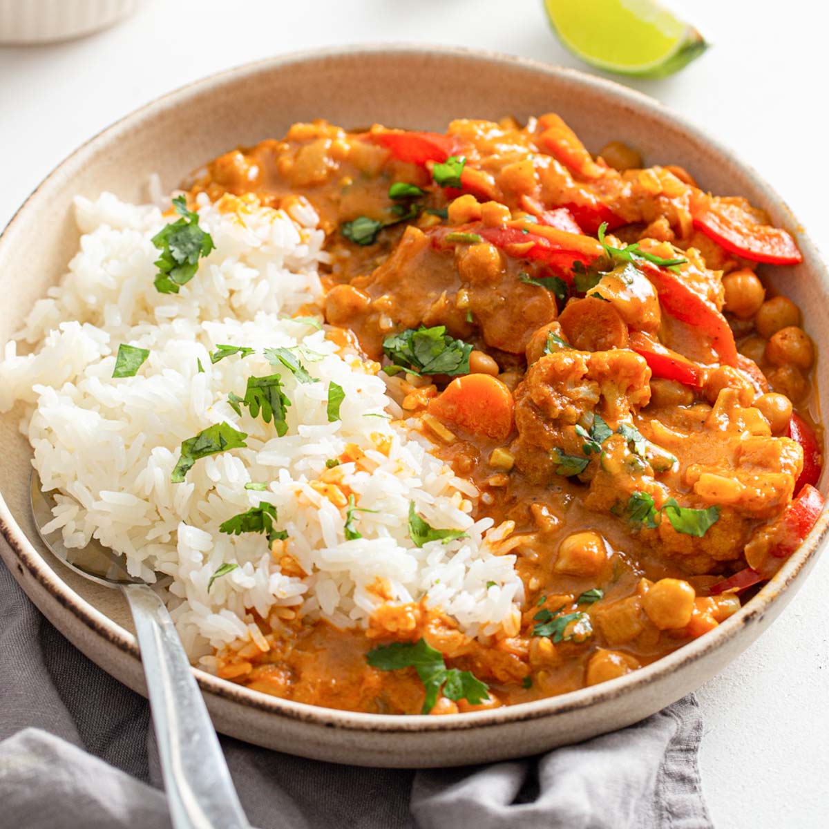 Vegan cauliflower and chickpea curry