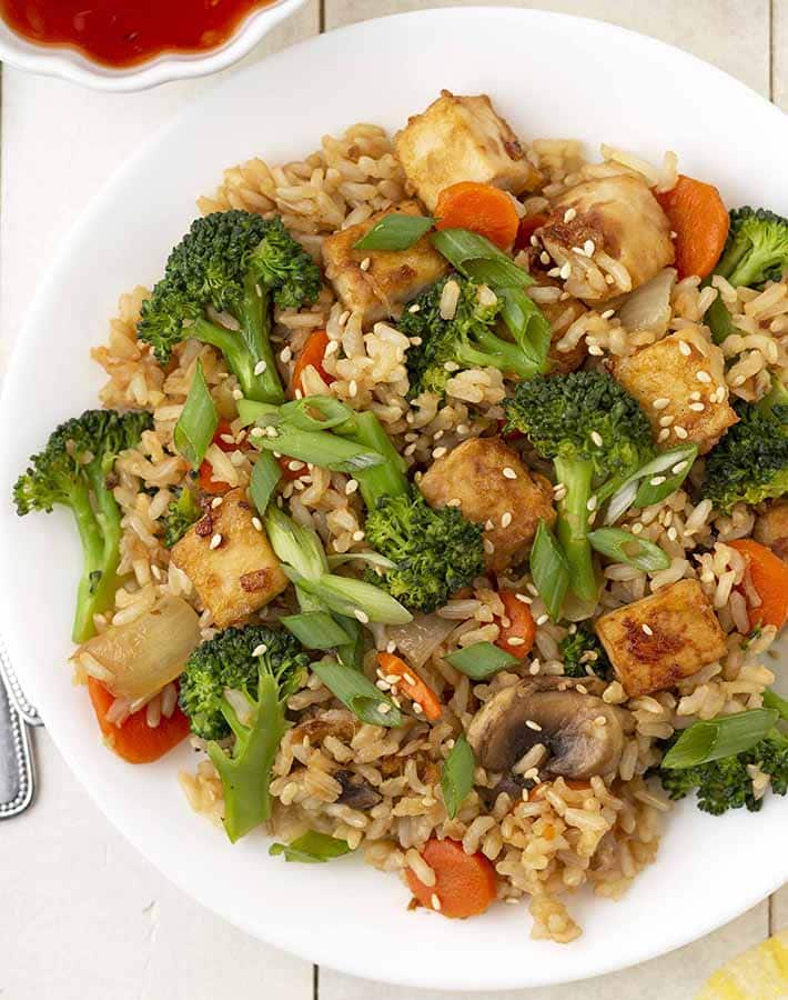 Brown rice and vegetable stir-fry